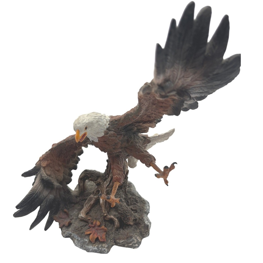 Bald Eagle Figurine Realistic Resin Bird of Prey Statue 9 Inch Wildlife Decor